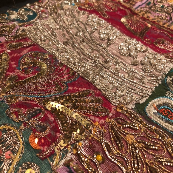 Vintage Hand Embroidered Zari Cushion Cover ♥️ - Picture 3 of 10